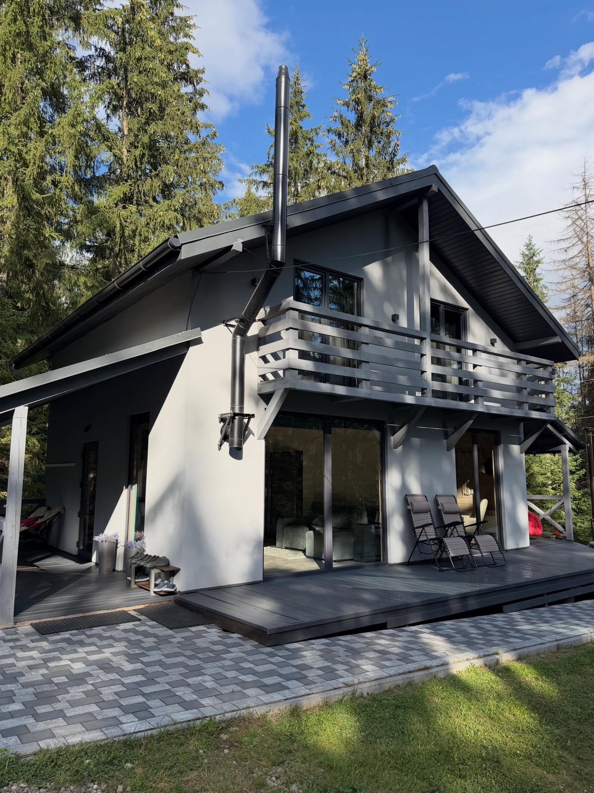 Forest Gor House — літо